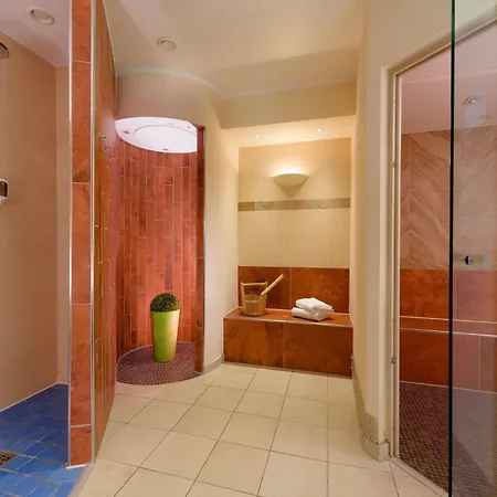 Ibis Styles Leipzig Hotel 3*