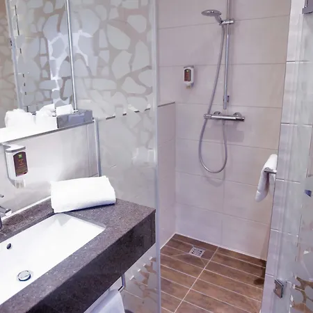 Ibis Styles Leipzig Hotel 3*